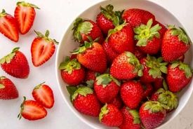 5 روش جالب برای تازه نگه‌داشتن توت فرنگی به صورت طبیعی + فیلم