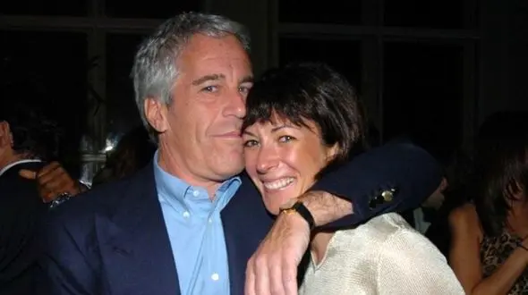 چرا وزارت دادگستری آمریکا درباره پرونده فساد جنسی اپستین ساکت است؟