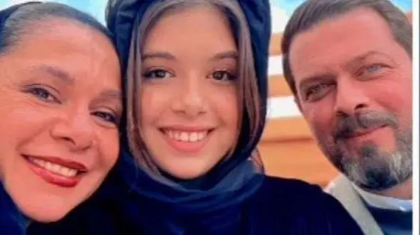 نفس بازغی : جوانی نکردم / زندگیم به من خیلی بدهکاره / خصوصا جوانی بدون رنج و نگرانی