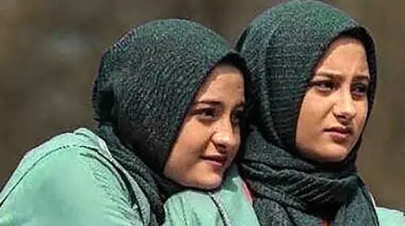 عکس پدر واقعی سارا و نیکای پایتخت برای اولین بار+ شباهت باورنکردنی چشم رنگی ها