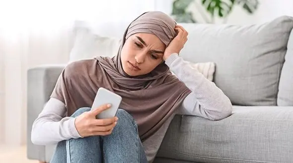 وقتی طرد شدن دردناک تر می شود / مغز کاربران افراطی گوشی چه واکنشی نشان می دهد؟