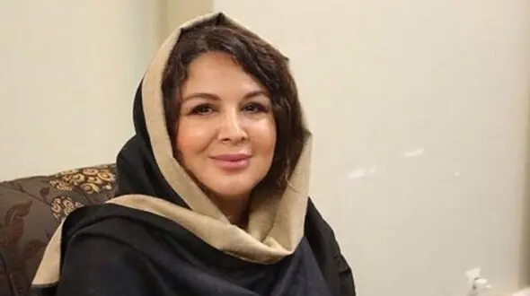 شهره سلطانی بعد از کرونا دست به عصا شد + عکس