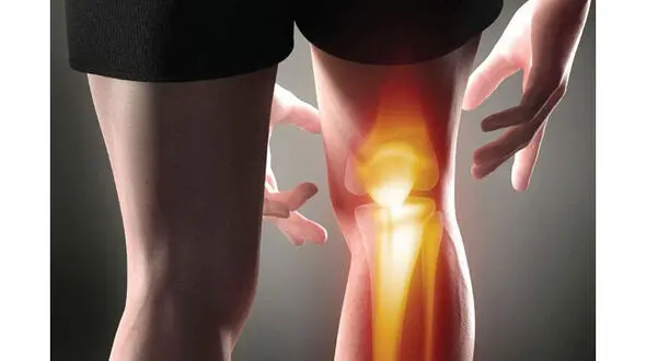 چرا زانوها صدا می‌دهد؟ آیا این صداها نگران کننده است؟
