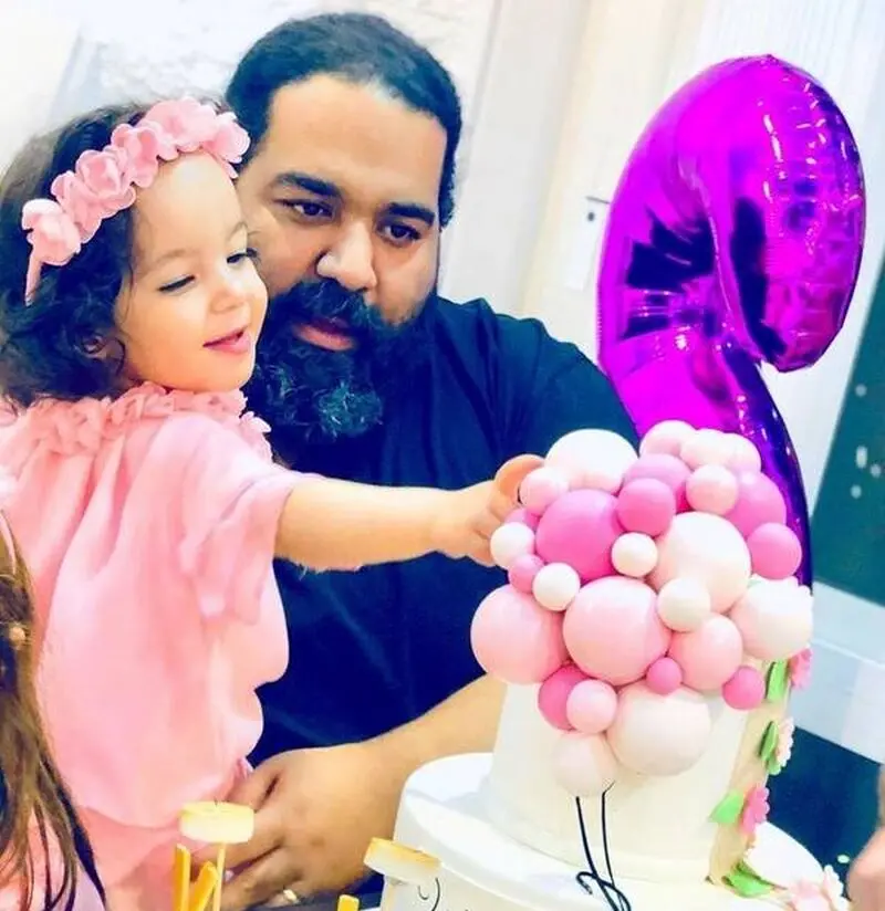 رضا صادقی و دخترش