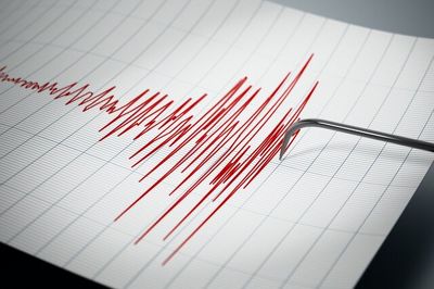 زمین لرزه صبحگاهی در سومار / مردم با وحشت به بیرون آمدند + جزئیات