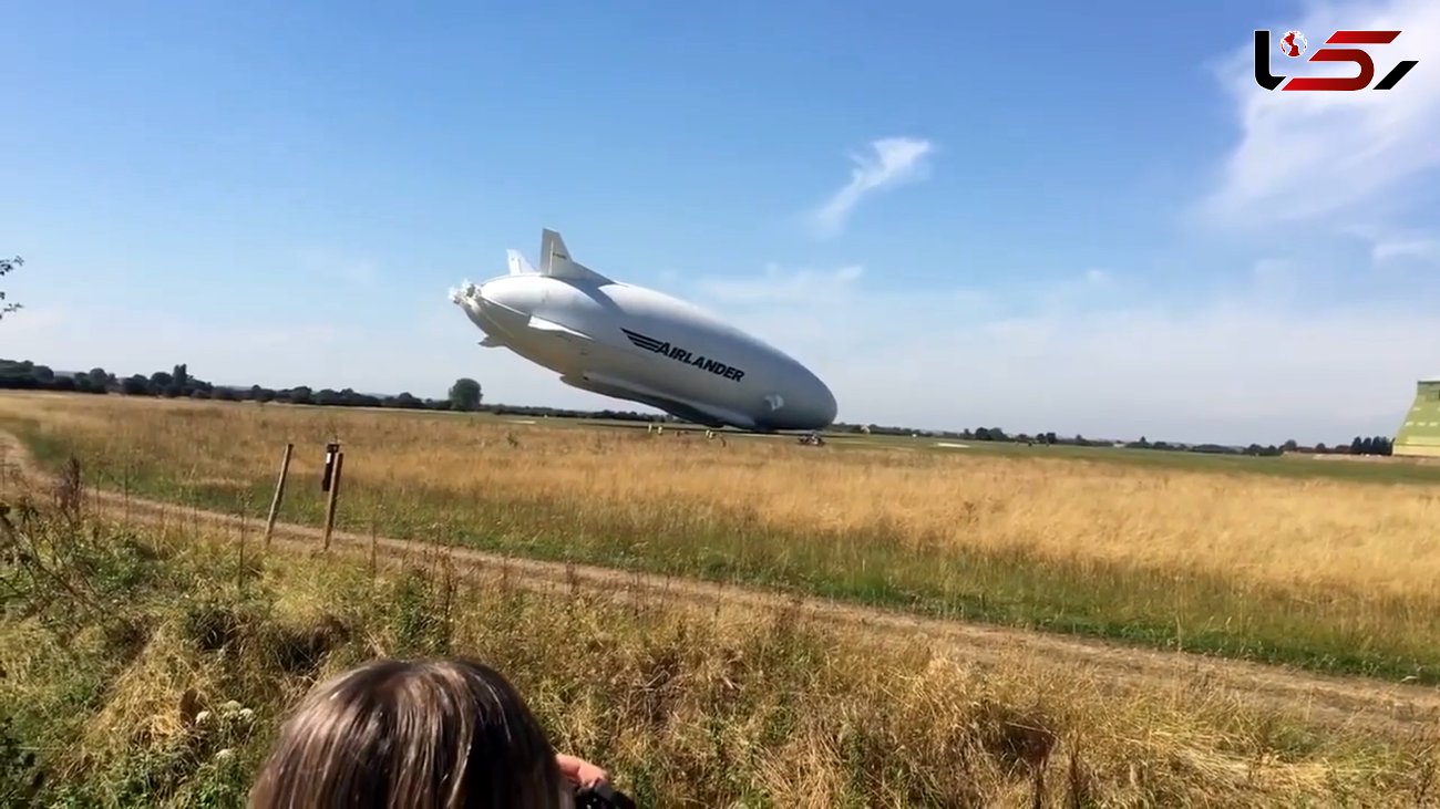لحظه سقوط آزاد بزرگترین هواپیمای جهان + فیلم