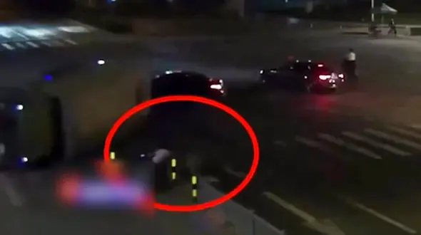 تعقیب و گریز مرگ و یک موتورسوار + فیلم یک معجزه / چین