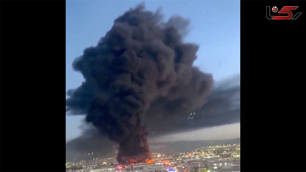 ببینید / آتش سوزی گسترده در مرکز بازیافت مقوا در مکزیک + فیلم ترسناک