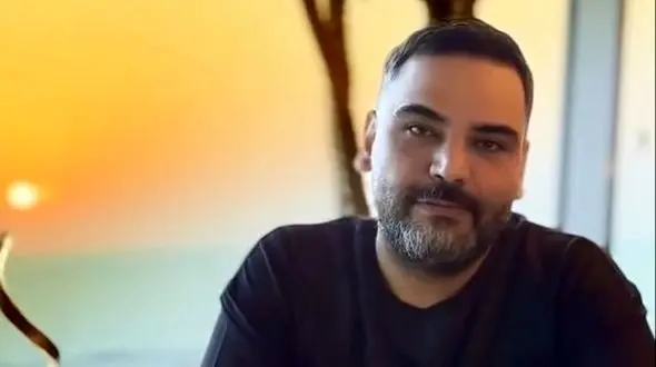 ویدئو/ صمیمت و مهربانی در جشن تولد 43 سالگی احسان علیخانی: قطعا تو این وضعیت به دنیا اومدن آدمی مثل من مهم نیست...