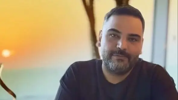 ویدئو/ صمیمت و مهربانی در جشن تولد 43 سالگی احسان علیخانی: قطعا تو این وضعیت به دنیا اومدن آدمی مثل من مهم نیست...
