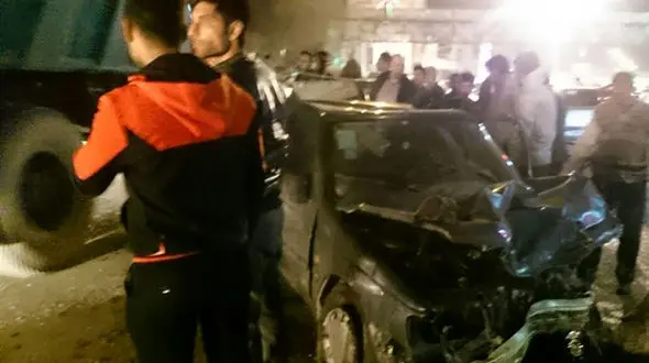 محبوس شدن 4 مسافر در 2 ماشین له شده + تصاویر 