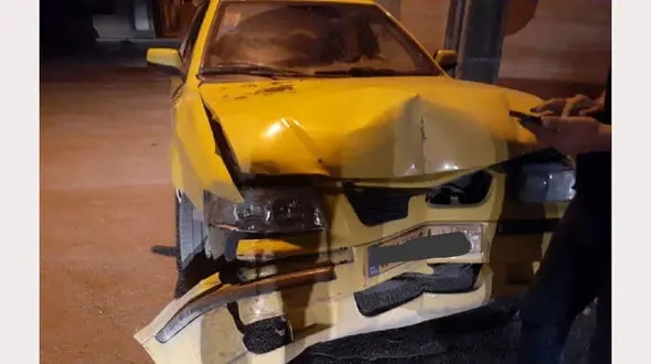 ورود ناگهانی سمند به یک مجتمع در ملک شهر اصفهان + عکس عجیب