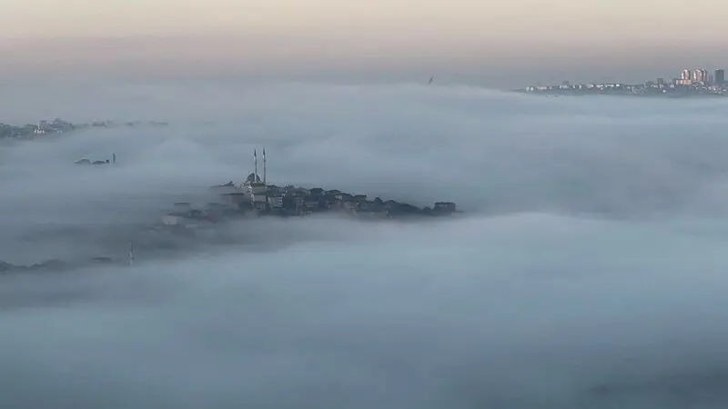مه در استانبول