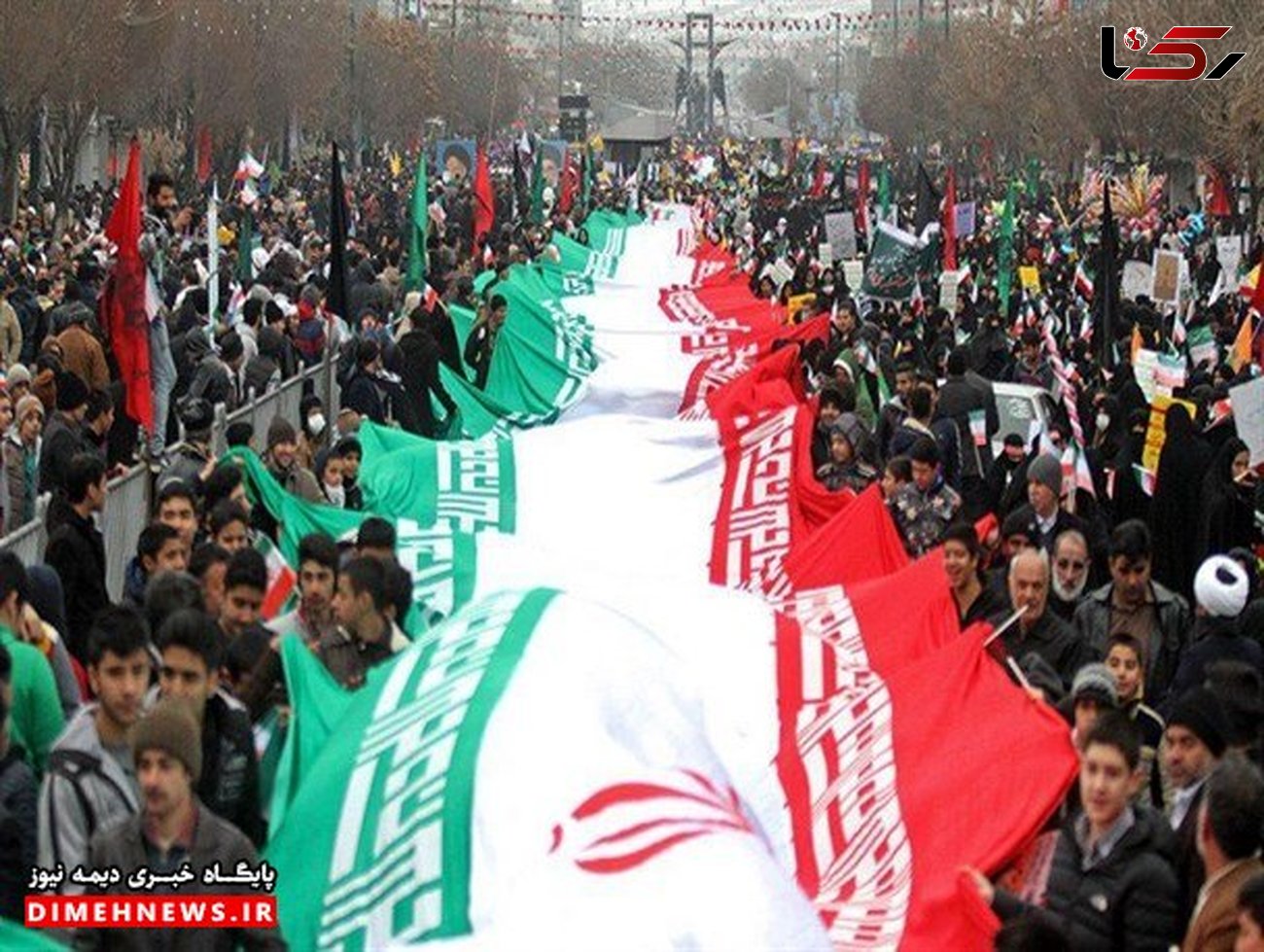ملت ایران قوی تر از هر زمان در حال حرکت به سمت قله های سعادت است