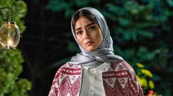 شیک و متفاوت باش مثل پردیس پورعابدینی، ستاره دهه هفتادی سینمای ایران/ خلوت شاعرانه در یک کافه زیبا و دلباز با فضای هنری+عکس