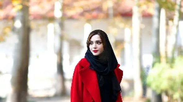 عکس های جذاب بهنوش طباطبایی /از استایل مینیمال بهنوش طباطبایی تا جذابیت خیره‌کننده پالتوی پوست