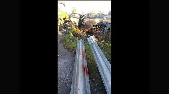 برخورد خودرو با گاردریل جان راننده ۳۶ ساله را گرفت +عکس