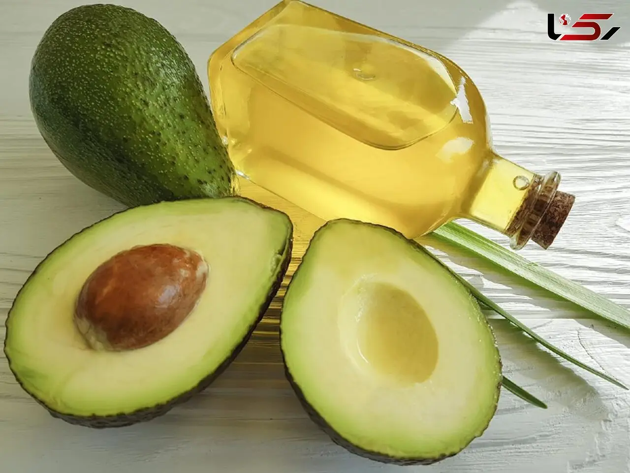 این روغن سلامت ناخن و طراوت پوست تان را تضمین می کند