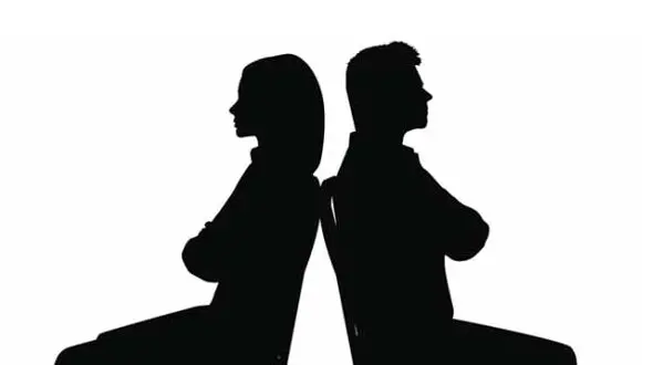 نه به آن شوری شور عاشقی، نه به این بی نمکی و خط کشی !