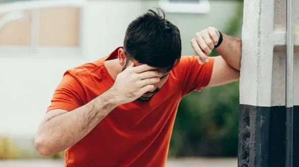 فشار خون بالا دارید؟ این علائم را بادقت بررسی کنید!