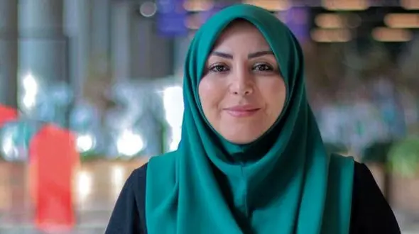 نذری درست کردن دست تنها المیرا شریفی مقدم در زیر زمین آپارتمانش/ خانم مجری از هر انگشتش یه هنر میباره+عکس