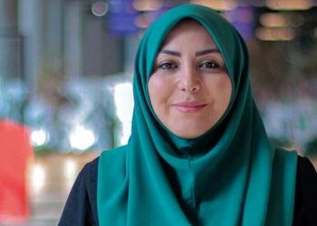 نذری درست کردن دست تنها المیرا شریفی مقدم در زیر زمین آپارتمانش/ خانم مجری از هر انگشتش یه هنر میباره+عکس