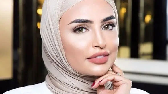 این دختر در اینستاگرام جنجال به پا کرد!+عکس 