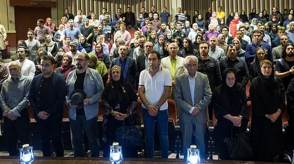 گزارش تصویری از بزرگداشت زنده یاد عارف لرستانی در روز چهلم درگذشتش