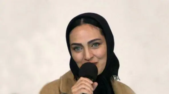 ناتاشای معروف با استایلی مشکی نشان داد که زیبایی در سادگی‌ست / خانم بازیگر در 62 سالگی می درخشد!