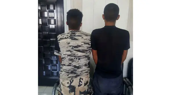 فیلم لحظه سرقت عجیب در روز روشن خیابان های آبادان