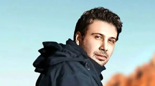 آواز باشکوه؛ محسن چاوشی دل و جیگر همه رو آتیش کشید با نوحه خونیش/  ماشاالله جمعیت