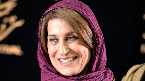 تصاویر؛ سفر در زمان؛ «فاطمه معتمدآریا» در 50 سالگی در فرانسه؛ سال 1390