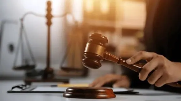 ورود دستگاه قضا به ‌تنبیه بدنی دانش‌آموز قزوینی/ تشکیل پرونده در پی شکایت والدین