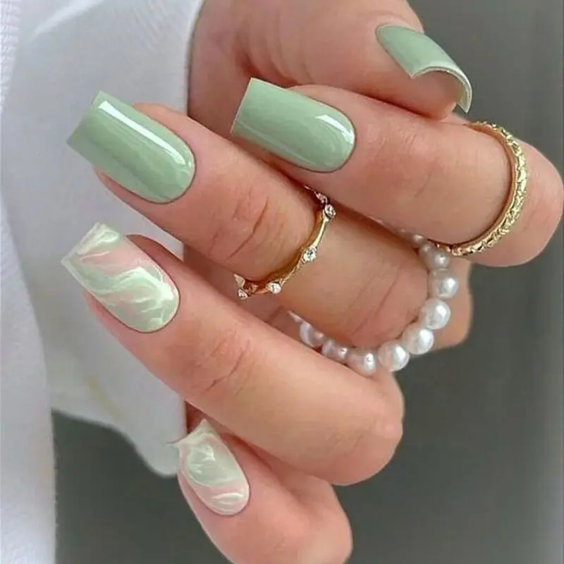 رنگ لاک ژل تابستانی سبز