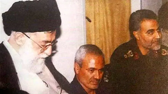 روایت حضور رهبر معظم انقلاب به‌همراه حاج قاسم در منزل شهید عظیم‌پور