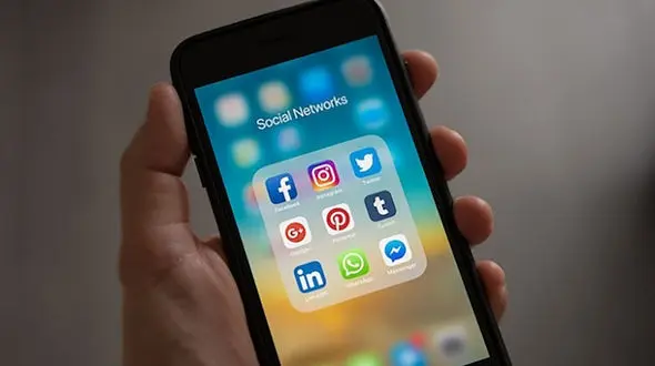 معاون وزیر ارتباطات: کیفیت اینترنت پایین نیامده، سطح توقع مردم بالا رفته!