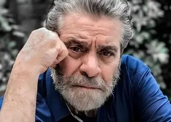 سفر در زمان/ عکس شهره آغداشلو و بهروز وثوقی در پشت صحنه یک تئاتر؛ سال 57
