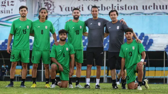 شوک به عنایتی دقایقی قبل از بازی با هنگ کنگ/ ناظر AFC: دو بازیکن ایران محروم هستند!