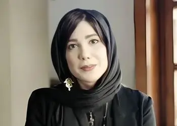 فیلم / رونمایی غیرمنتظره باران نیکراه پس از جلسه دفاع دکتری فیزیک: « من شاعرم و عاشق ادبیات ...شاید این مدرک به کارم نیاید، اما...»!