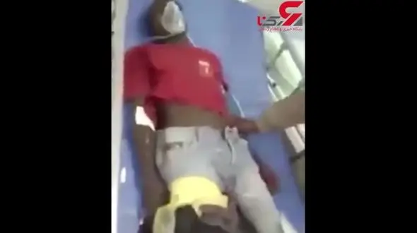 فیلم واق واق کردن یک مرد پس از حمله سگ هار به او + جزئیات