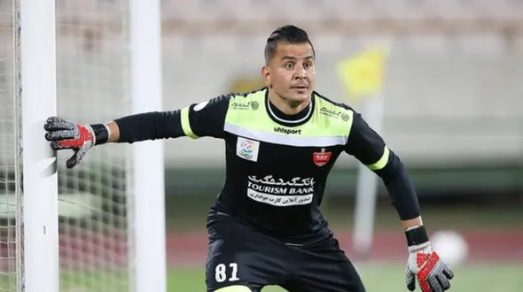 سیر تا پیاز بازداشت حامد لک در تبریز ! / دستبند به دروازه بان پرسپولیس !