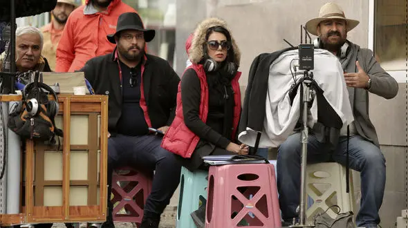 مهران احمدی نخستین فیلم اش را به مادرش تقدیم کرد +فیلم