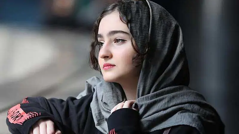 مانیا علیخانی