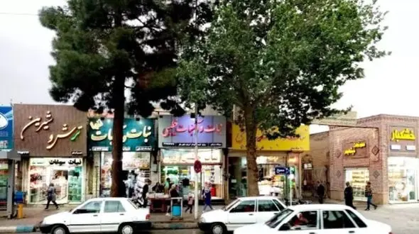 شیرینی در نیشابور؛ تابلوی شاعرانه و ویترین اصیل که همه را جذب می‌کند