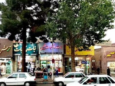 شیرینی در نیشابور؛ تابلوی شاعرانه و ویترین اصیل که همه را جذب می‌کند