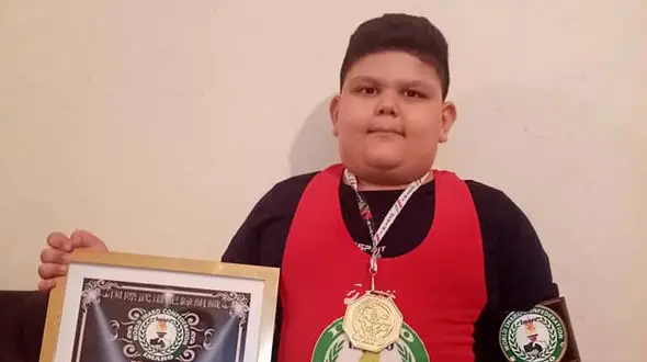 این ایرانی قویترین کودک جهان است  + فیلم هرکول آینده ایران و جهان را ببینید 