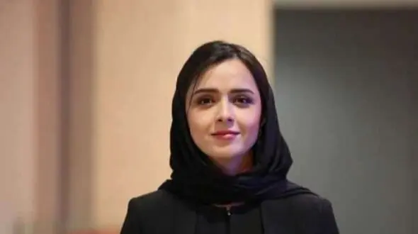 سلفی ترانه علیدوستی در ورزشگاه آزادی و دوستان برای فیلم «تفریق»