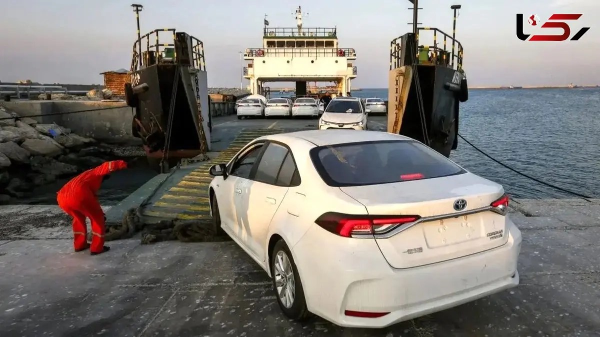 رئیس جمهور و وزارت صمت پاسخ دهند: چرا واردات خودروهای دست دوم زمین‌ گیر شد؟