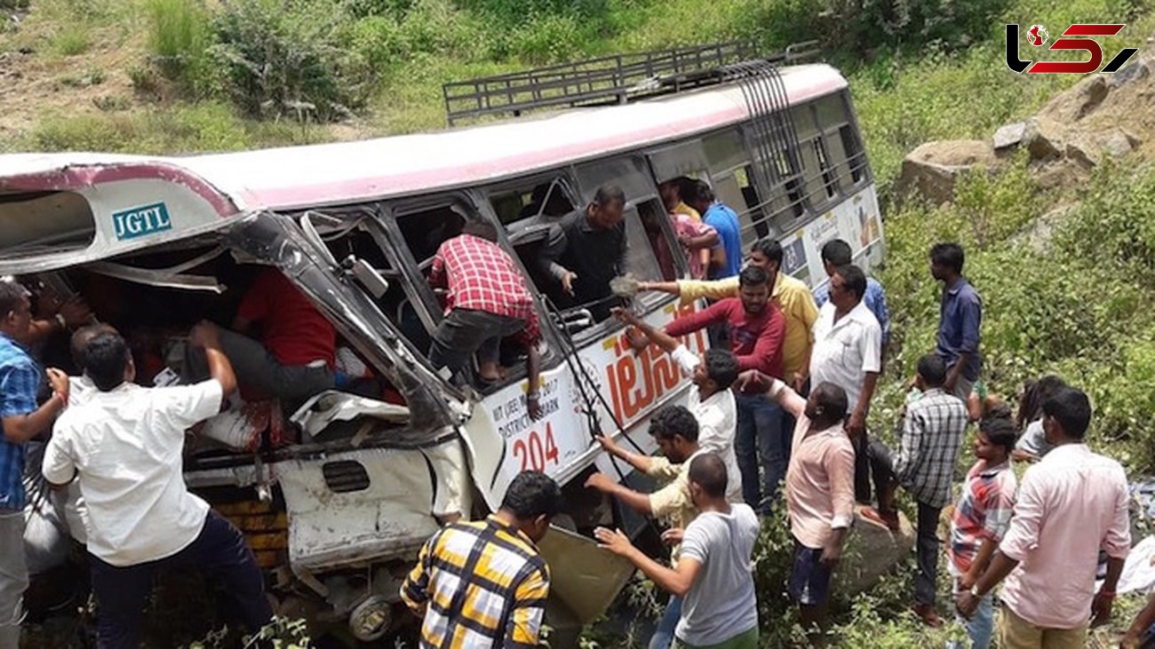 سقوط اتوبوس به دره در هند با ۵۴ کشته