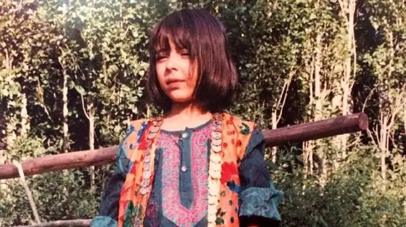 تغییر چهره «سارا کوچولو» سریال خاله سارا بعد 32 سال  / اون دختر کوچولو چه زنانه و ناز شده !